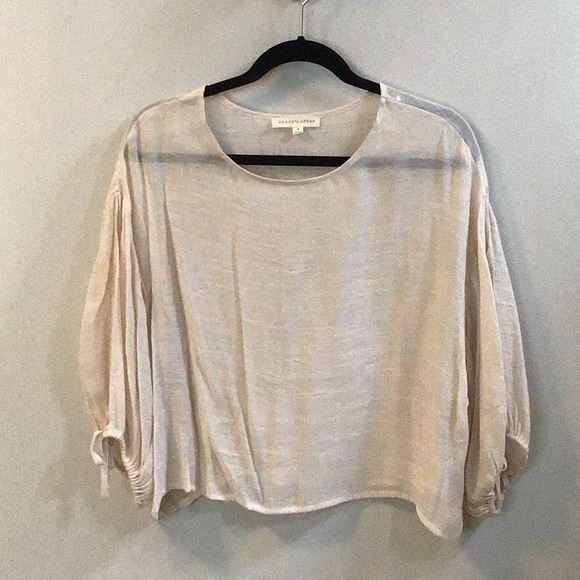 Grade & Gather Tops - Cute cream blouse with slit in sleeve size small